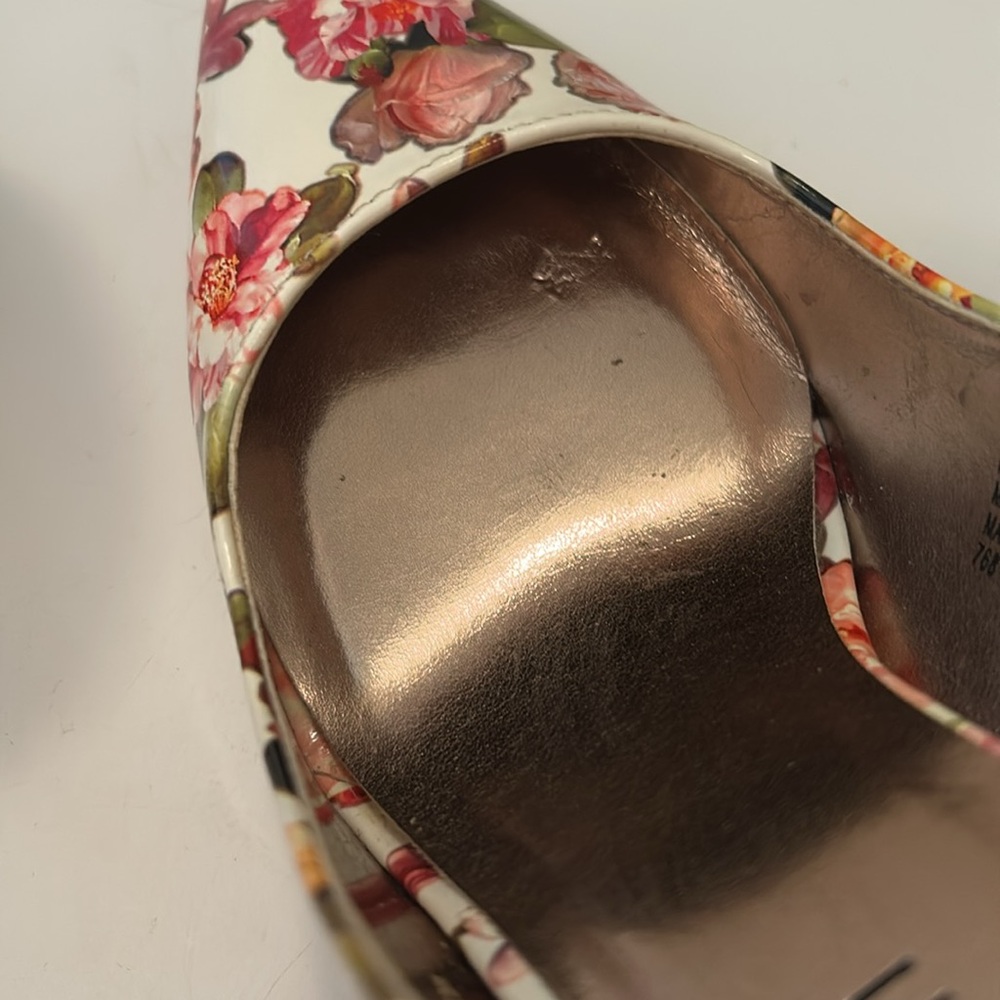 Madden Girl Floral heels - Picture 9 of 10
